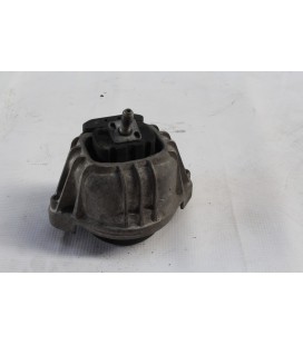 Engine mounting BMW E92 2.0d 139811