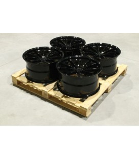 Set of JR37 20x10 ET45 5x112 Gloss Black