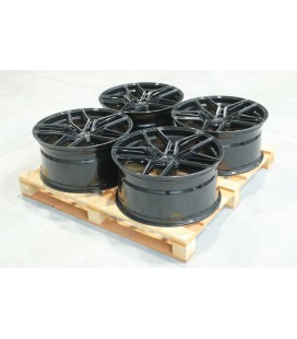 Set of CVR5 22x10,5 ET19 5x112 Double Tinted Black