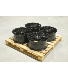 Set of JR25 19x8,5 ET35 5x114,3 Gloss Black