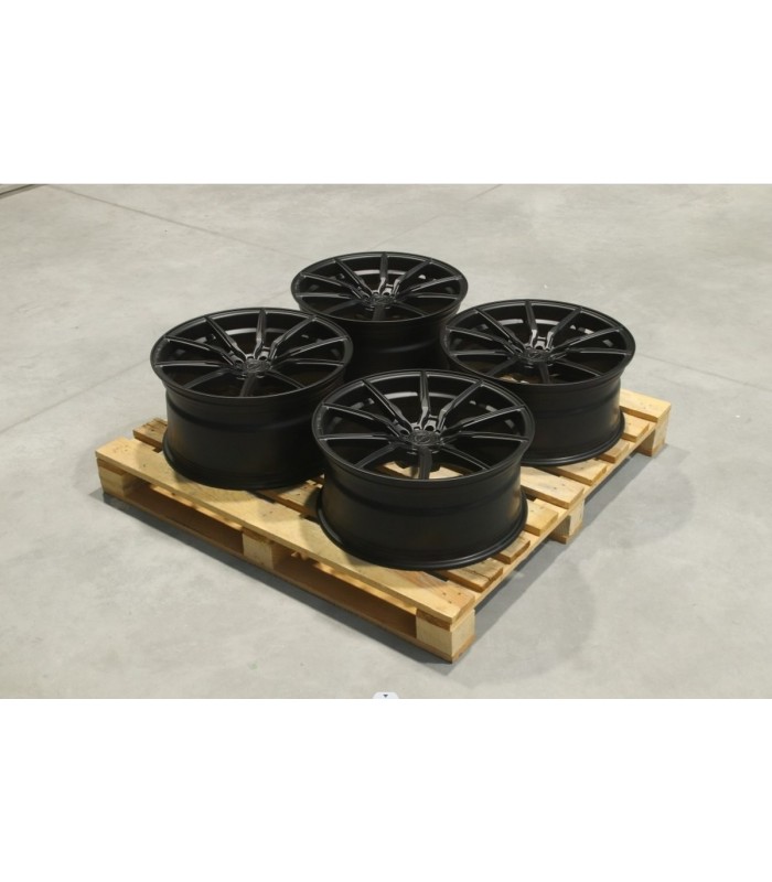 Set of CVR4 20x9 ET20 + 20x10 ET30 5x112 Matt Black