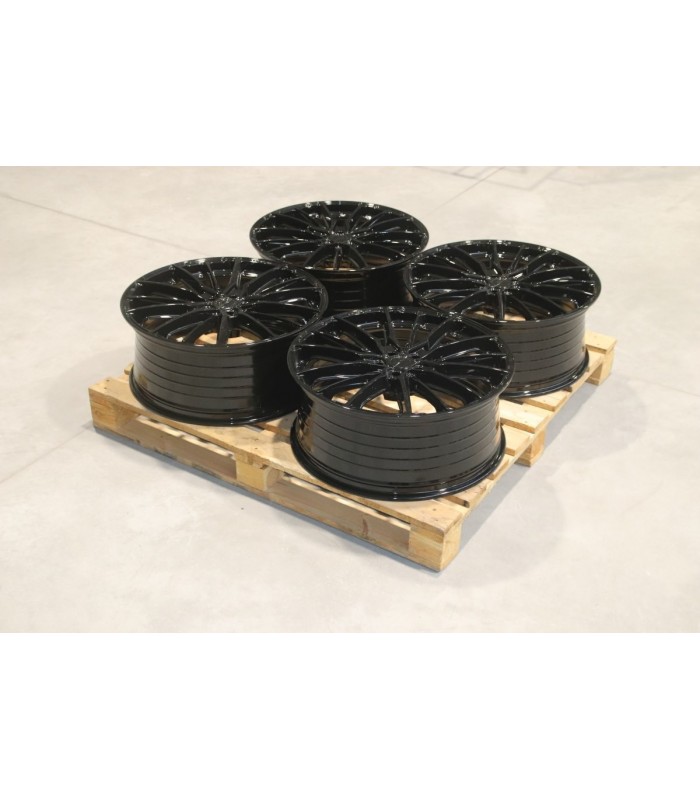 Set of CVR7 22x9 ET40 5x112 Gloss Black
