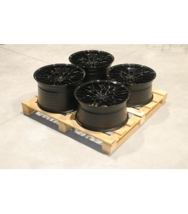 Set of CVR6 20x10 ET37 + 20x12 ET30 5x114,3 Gloss Black