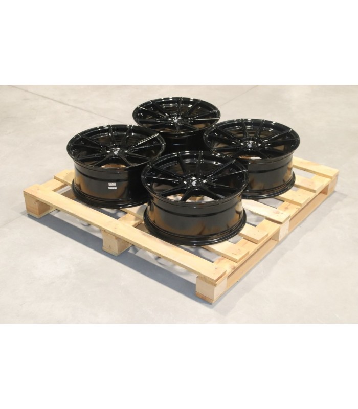 Set of JR21 18x8 ET37 5x100 Gloss Black