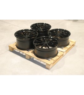Set of JR37 20x9 ET35 + 20x10,5 ET40 5x114,3 Gloss Black