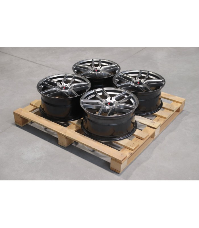 Set of JR25 18x8,5 ET20 5x120 Hyper Black