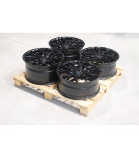 Set of CVR1 21x9 ET25 + 21x10,5 ET35 5x112 Gloss Black