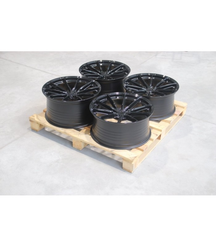 Set of JR37 21x9,5 ET35 + 21x10,5 ET40 5x114,3 Gloss Black
