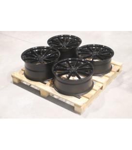 Set of JR37 20x8,5 ET35 + 20x10 ET45 5x120 Gloss Black