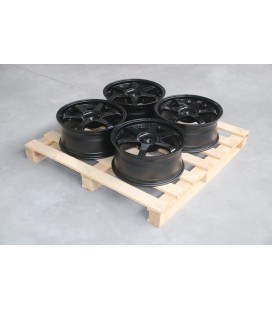 Set of JR3 18x8 ET35 5x100 Gloss Black