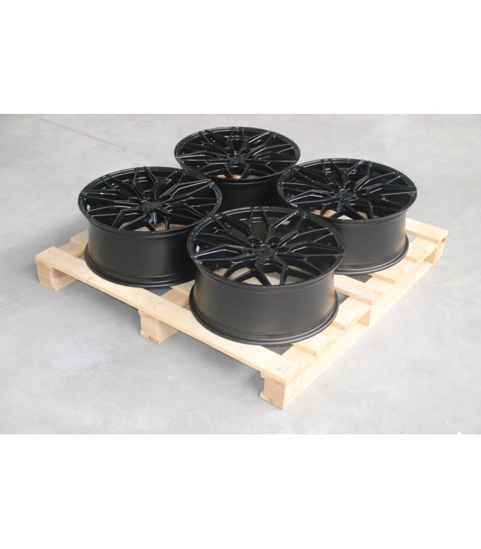 Set of JR46 20x8,5 ET45 5x112 Gloss Black