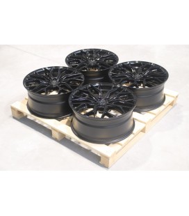 Set of CVR1 21x9 ET30 5x112 Gloss Black